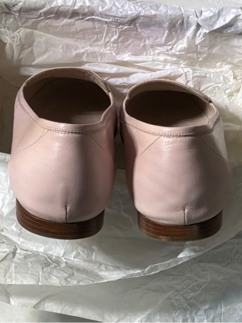 CHANEL Pale Pink Leather Loafers - Size 41 - Picture 6 of 7